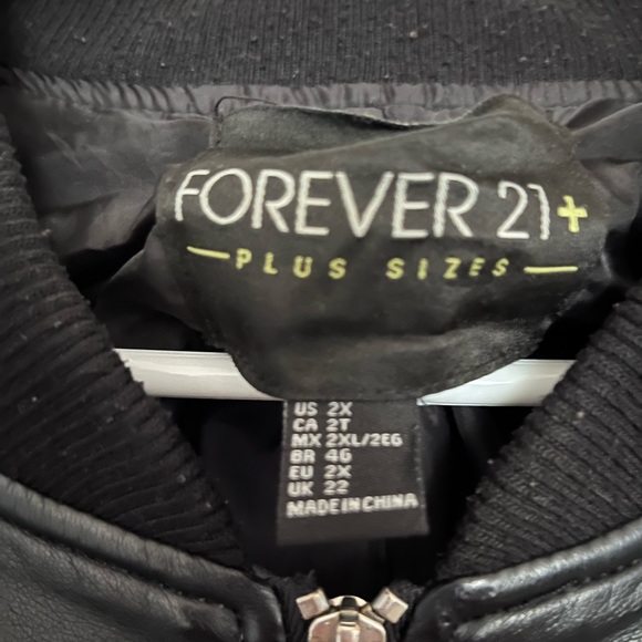 Forever 21+ Faux Leather Bomber Jacket. 2x Women’s coat - Picture 2 of 2